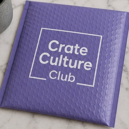 Customized bubble mailers for subscription boxes